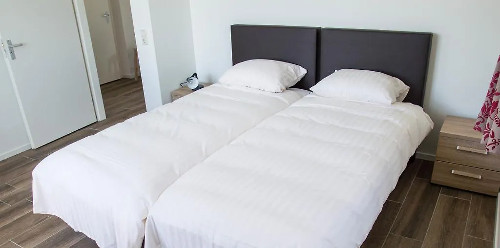 Cornelly Vakantiewoningen アムステルフェーン